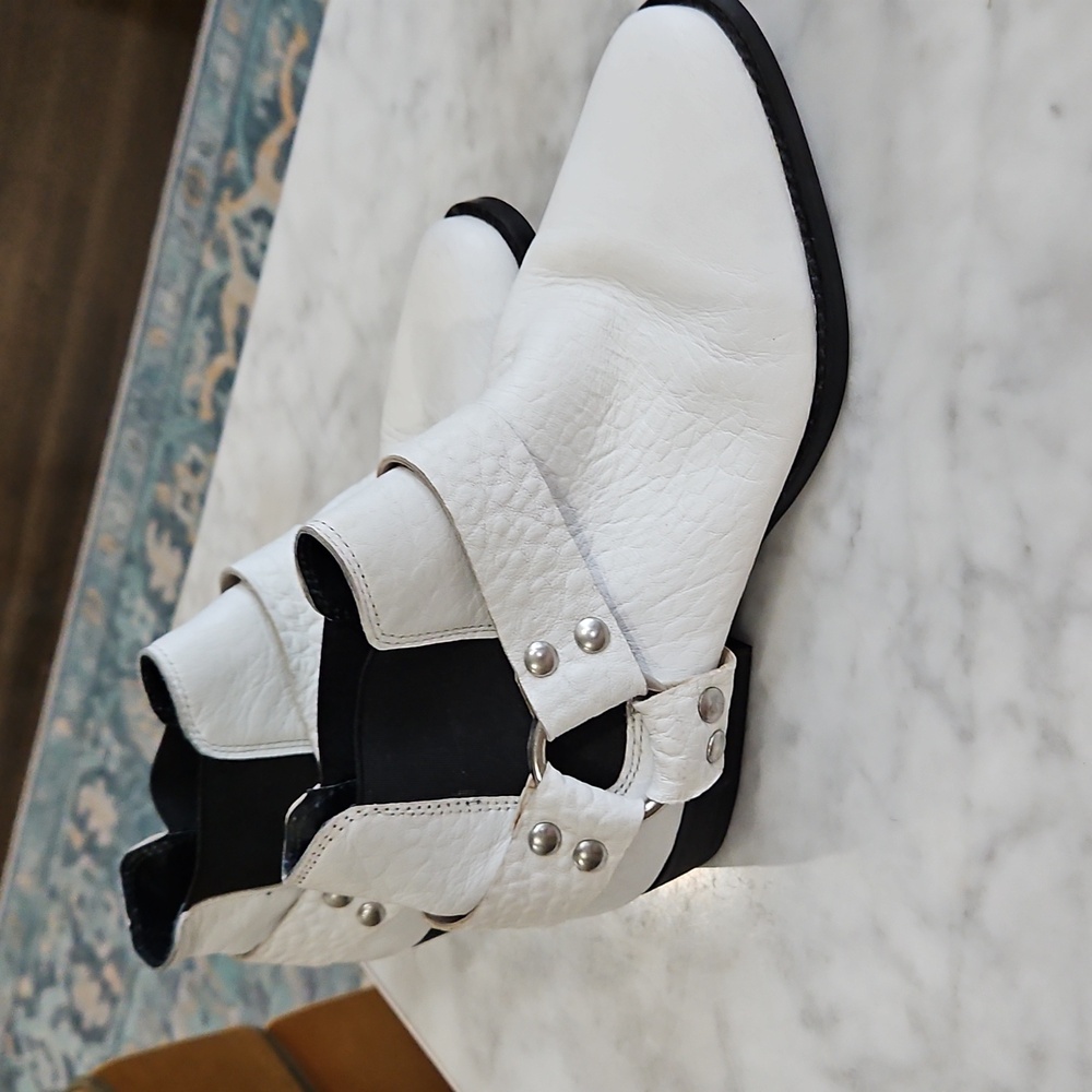 Real Leather Chelsea Boots With Straps